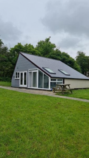 8 The Coombe